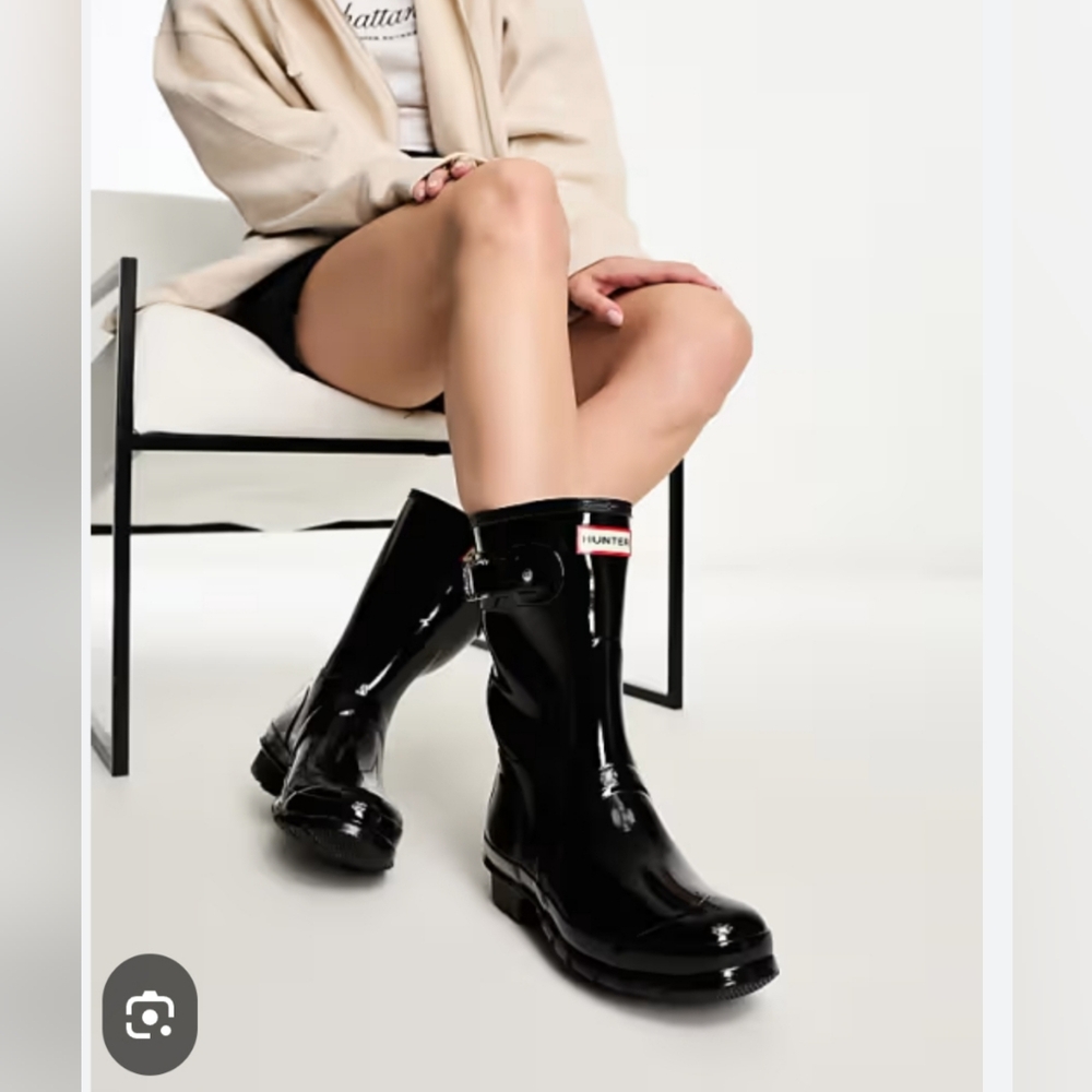 🆕️ Hunter Chelsea Women's Black Rain Boots. Size: 7.